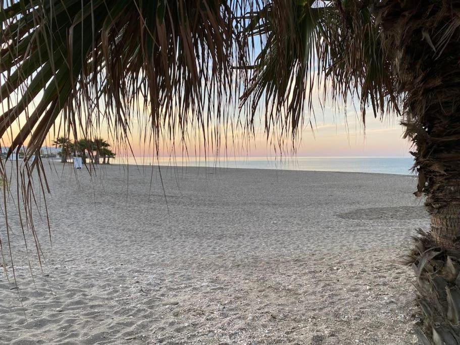 Apartamentos Rio Marinas 15 Playazo Beach Nerja Eksteriør billede