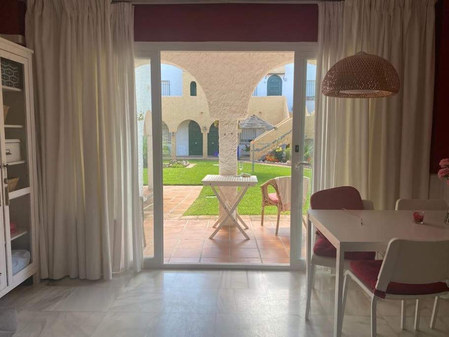 Apartamentos Rio Marinas 15 Playazo Beach Nerja Eksteriør billede